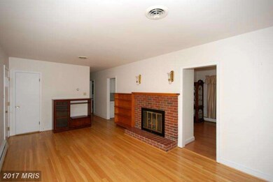 487 Walton St, Strasburg, VA 22657 - photo 4