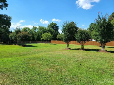 329 Nixon Rd, Statesville, NC 28625 - photo 5