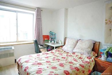 4317 Union St unit 6E, Flushing, NY 11355 - photo 5