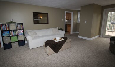 7 Acropolis Ave, Londonderry, NH 03053 - photo 5