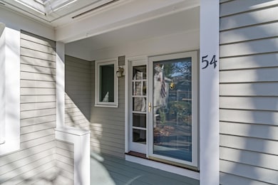 54 Laurel Ct unit U301, Nashua, NH 03062 - photo 2