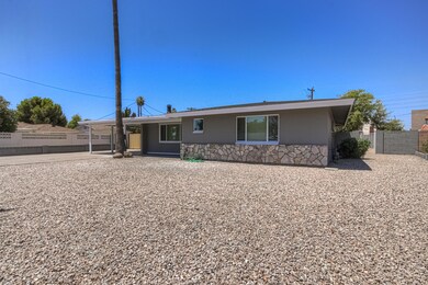 1226 E Downing St-5