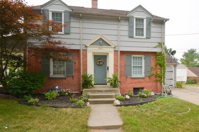260 E Emmett St-102