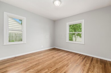 572 E Royal Forest Blvd, Columbus, OH 43214 - photo 5