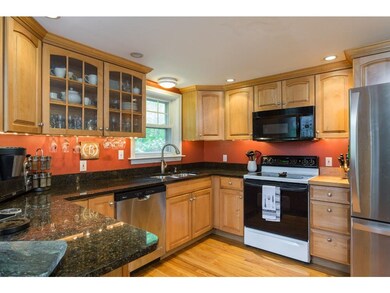 582 Greenside Ave, Portsmouth, NH 03801 - photo 3