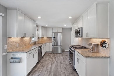 23 Revere St, Pawtucket, RI 02861 - photo 5