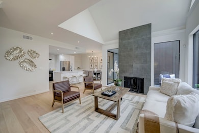 37 Litchfield Ln, Houston, TX 77024 - photo 5