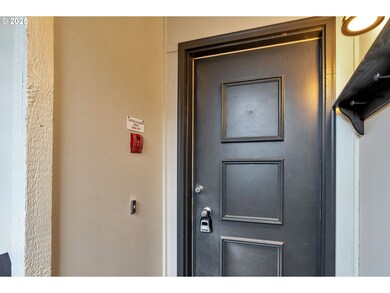 35 Oswego Summit unit 35, Lake Oswego, OR 97035 - photo 6