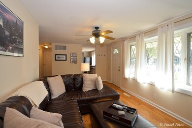 202 Granada Rd, Carpentersville, IL 60110 - photo 7