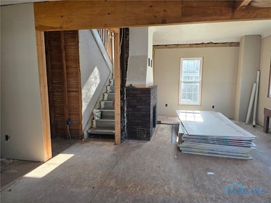 413 Fernwood St, Delta, OH 43515 - photo 3