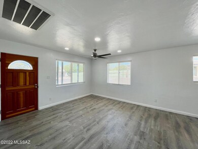 4532 E 16th St, Tucson, AZ 85711 - photo 3