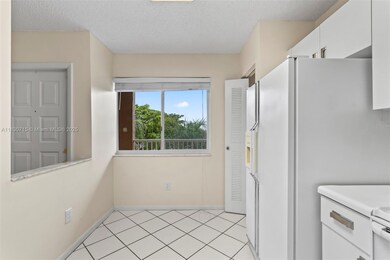 9511 Weldon Cir unit G406, Tamarac, FL 33321 - photo 4