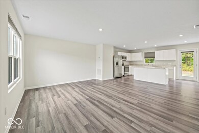 3068 E Thorpe St, Danville, IN 46122 - photo 2