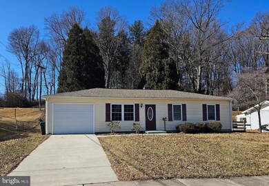 217 Greenview Ave, Reisterstown, MD 21136 - photo 2