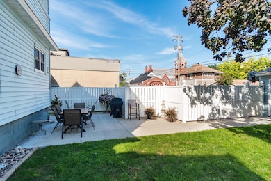 07_215_7thStS_Exterior7_mls