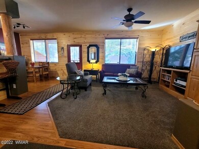004_Living Room