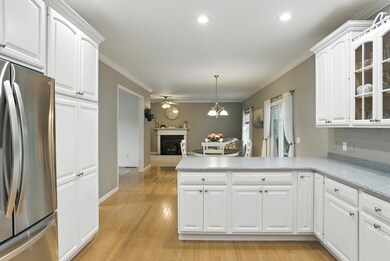 5 Peach Tree Dr, Sutton, MA 01590 - photo 4