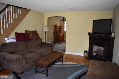 122 W Berkley Ave, Clifton Heights, PA 19018 - photo 3
