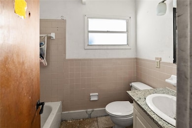 1703 Warrington Way unit 6, Tampa, FL 33619 - photo 4