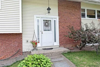 116 S Waldron Ln, Wynantskill, NY 12198 - photo 2