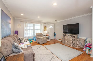 39 Coram Rd unit 2, Shelton, CT 06484 - photo 2