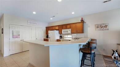 Breakfast Bar/ Kitchen