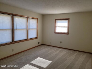 8218 Delido Rd, Louisville, KY 40219 - photo 2