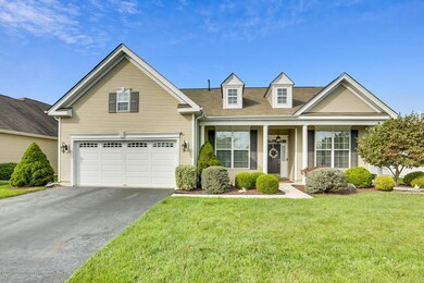 7 Red Coat Pl Allentown NJ-large-003-003