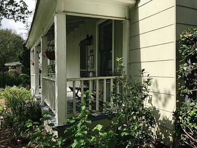 1811 Oxford St, Houston, TX 77008 - photo 2