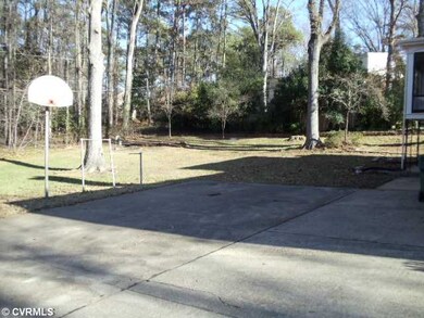 Parking Lot/Garage - Lot's of paved parking in bac