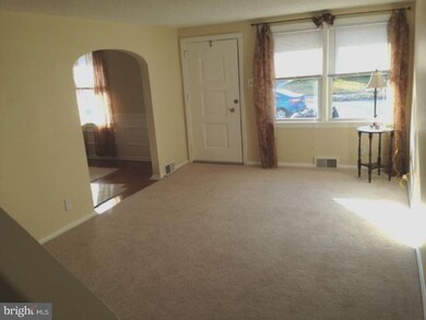 747 Braxton Rd, Ridley Park, PA 19078 - photo 2