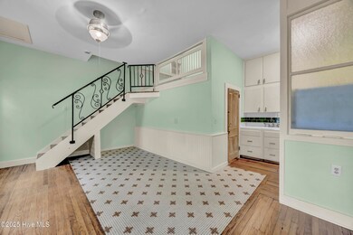 101 N 8th St, Wilmington, NC 28401 - photo 4