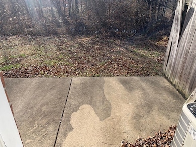 792 Cherrybark Ln unit B, Clarksville, TN 37040 - photo 5