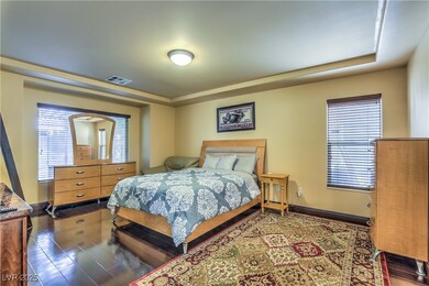 8429 Summers Ranch Ct, Las Vegas, NV 89139 - photo 7