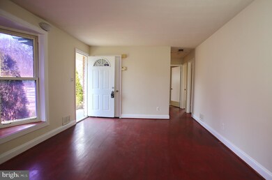 9207 Willow Ln, Adelphi, MD 20783 - photo 2