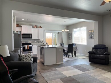 892 Valencia, Alamogordo, NM 88310 - photo 5