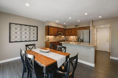 Dining Area & Kitchen