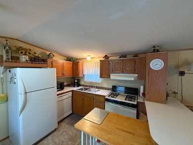 1930 Hideaway Hills Ln unit 29, Lansing, IA 52151 - photo 5