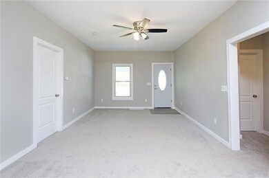 3945 40th St, Des Moines, IA 50310 - photo 5