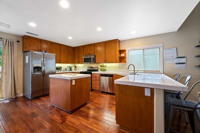 42311 7 Camden Way_-13