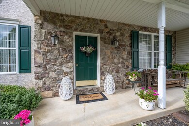 1145 Wendler Cir, Pottstown, PA 19465 - photo 2