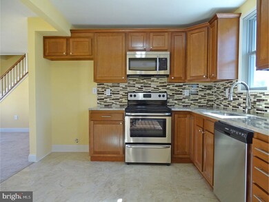 18 Arch Ln, Levittown, PA 19055 - photo 7