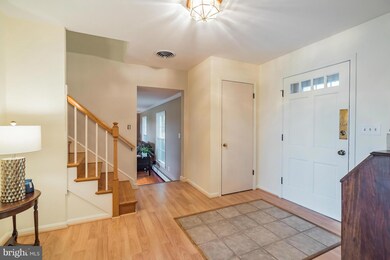 26105 Rudale Dr, Clarksburg, MD 20871 - photo 3