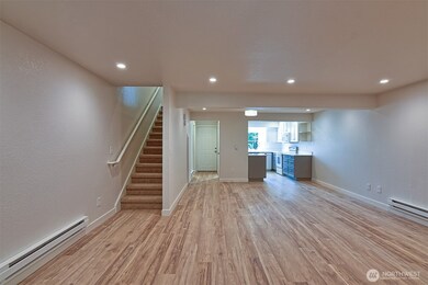 120 124th St SW unit C8, Everett, WA 98204 - photo 2