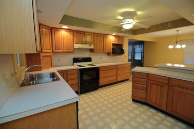 8 Roebuck Ave, Saco, ME 04072 - photo 4