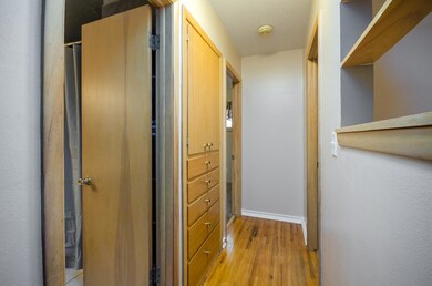 6 Hall Storage-