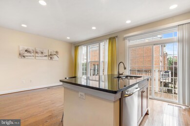 2143 Red Vine Dr, Vienna, VA 22182 - photo 7