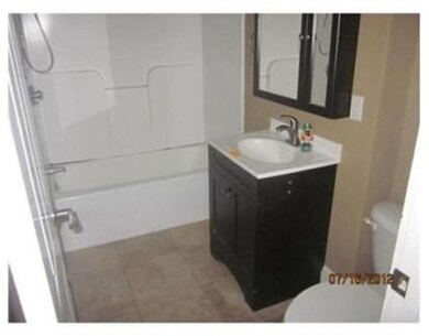 8 Cedar St unit 4, Haverhill, MA 01830 - photo 4