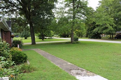 118 Fairlane Dr, Simpsonville, SC 29680 - photo 5