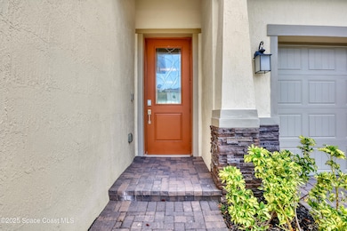 507 Veridian Cir NW, Melbourne, FL 32907 - photo 3